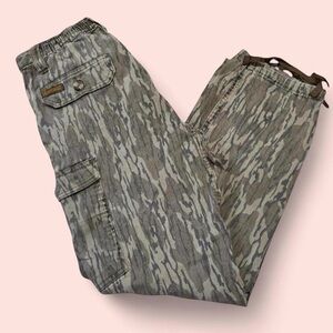 Vintage Y2K Camo Cargo Hunting Pants